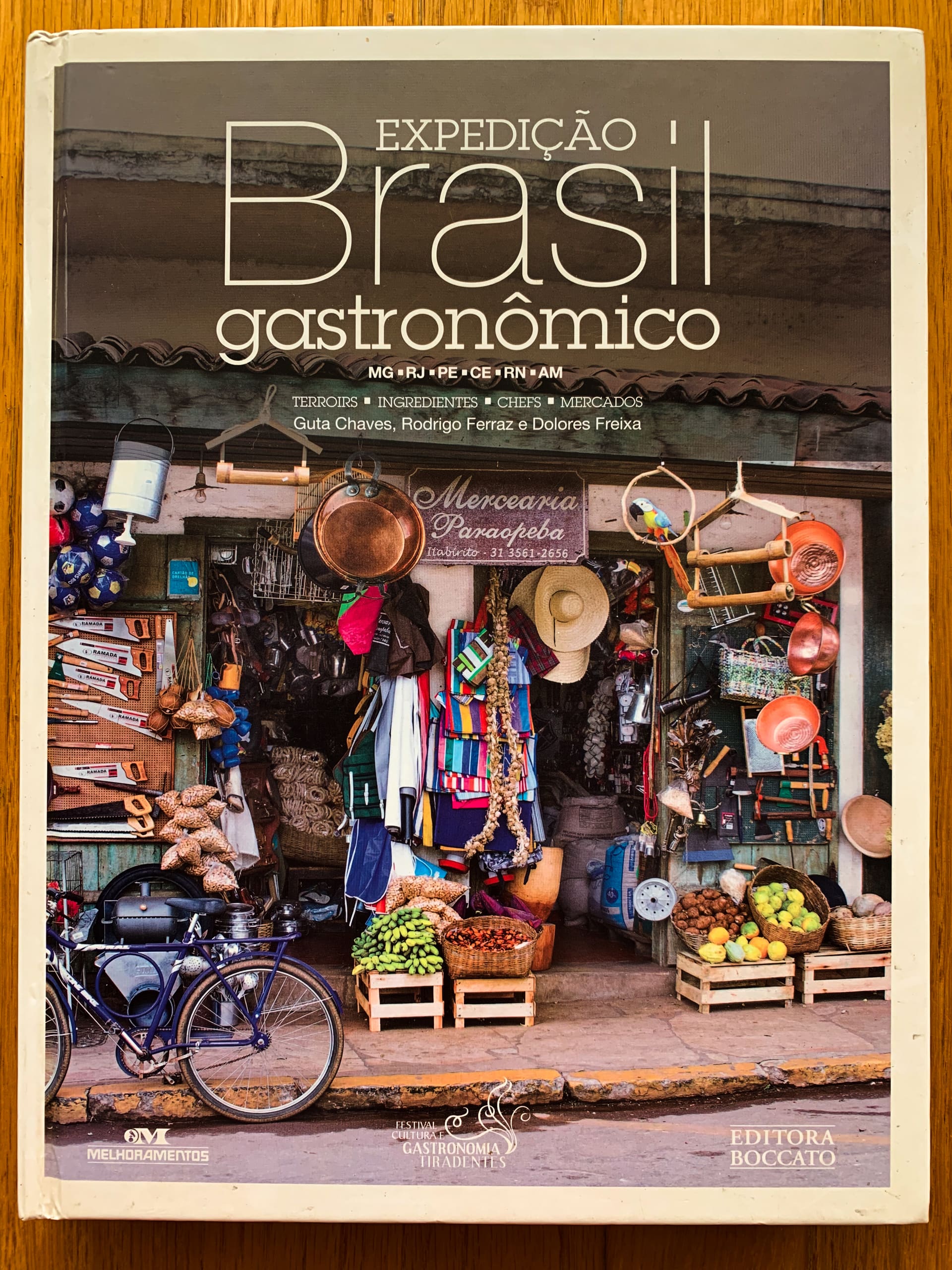 Capa do livro Expedicao Brasil Gastronomico.